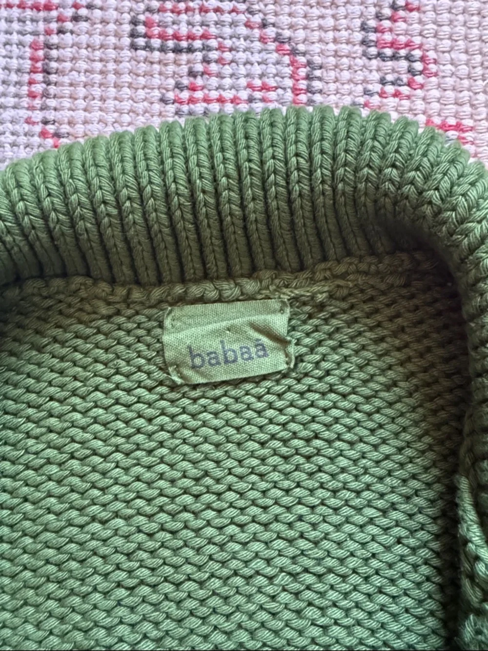 Green Knit Pullover Sweater with Chest Pocket - Picture 2 of 2